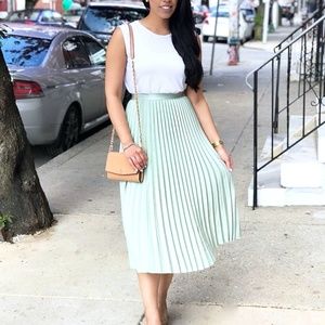 Mint pleated skirt (4)